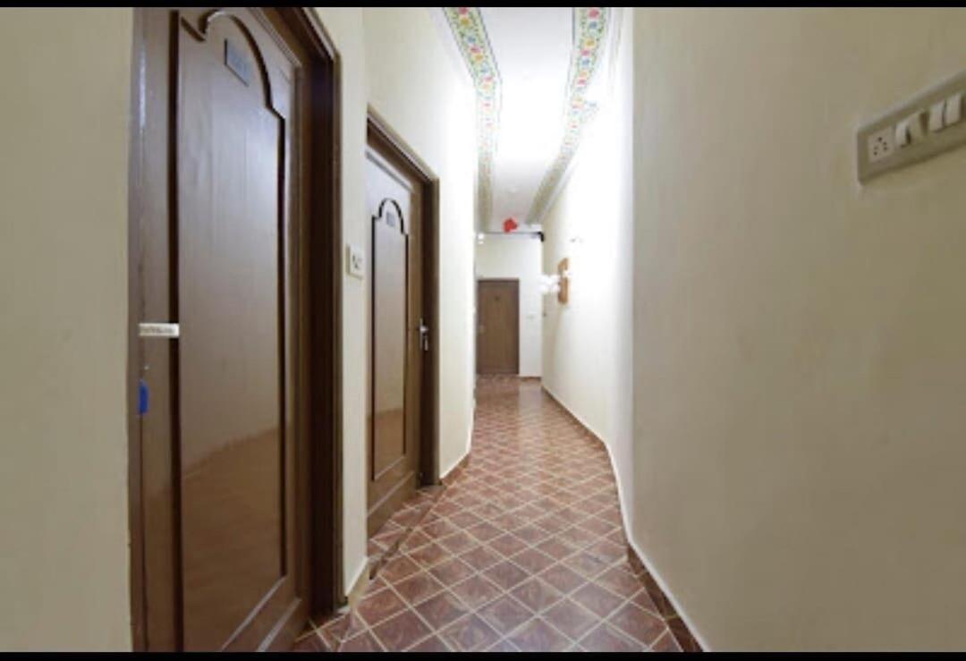 OYO 79261 Hotel Kuhu Palace Jaipur Bagian luar foto